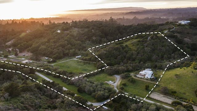 365 Race Horse Lane, Watsonville, CA 95076