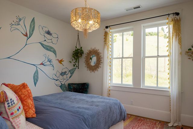 365 Race Horse Lane, Watsonville, CA 95076