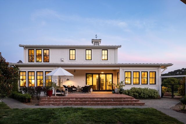 365 Race Horse Lane, Watsonville, CA 95076