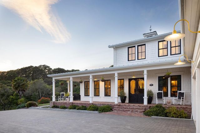 365 Race Horse Lane, Watsonville, CA 95076