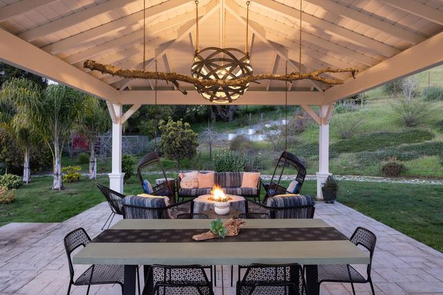 365 Race Horse Lane, Watsonville, CA 95076