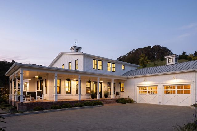 365 Race Horse Lane, Watsonville, CA 95076