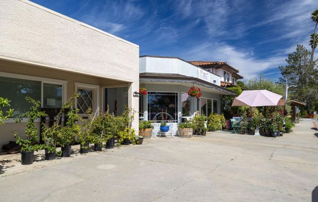 365 Race Horse Lane, Watsonville, CA 95076