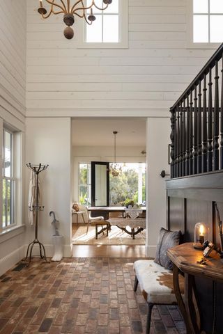 365 Race Horse Lane, Watsonville, CA 95076