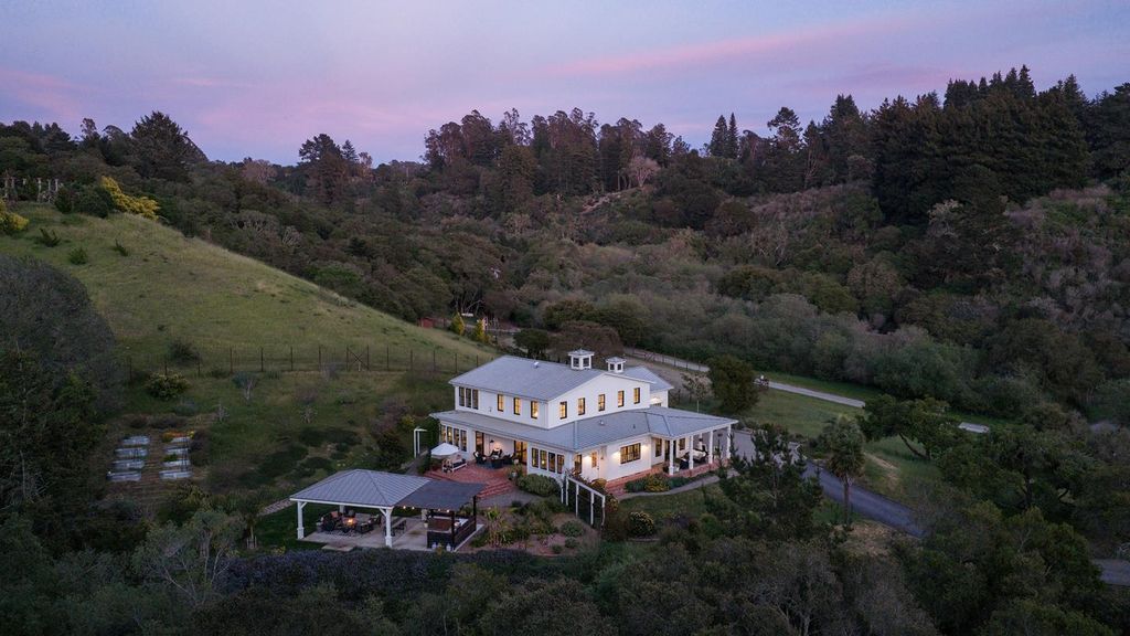 365 Race Horse Lane, Watsonville, CA 95076