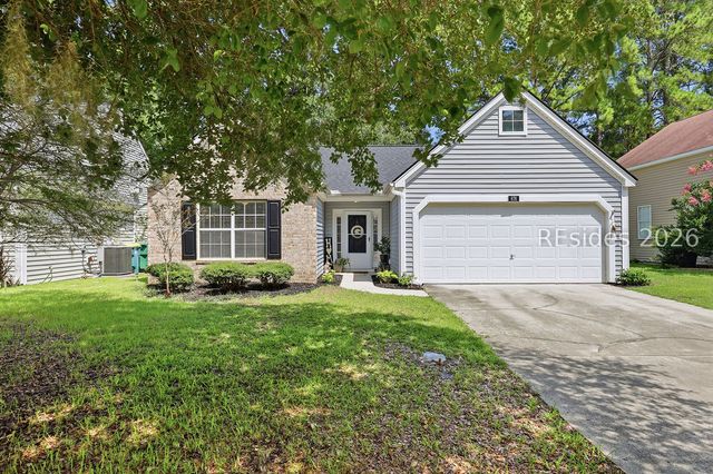 676 Farm Lake Dr, Bluffton, SC 29910