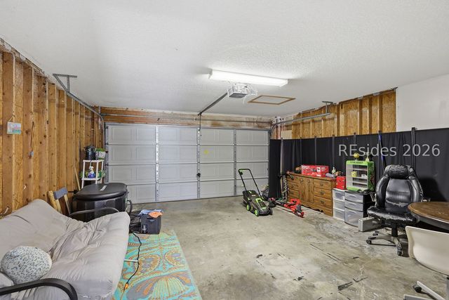 676 Farm Lake Dr, Bluffton, SC 29910