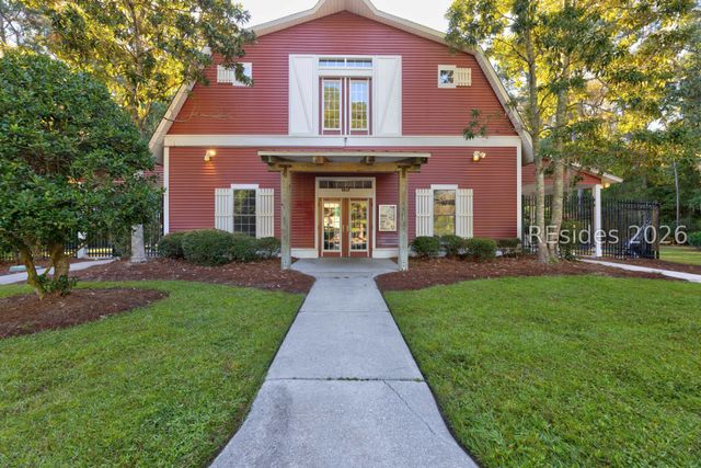 676 Farm Lake Dr, Bluffton, SC 29910