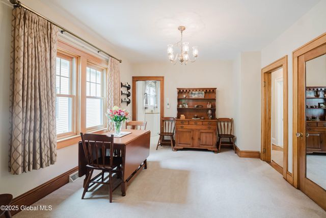 87 Hollywood Avenue, Albany, NY 12208