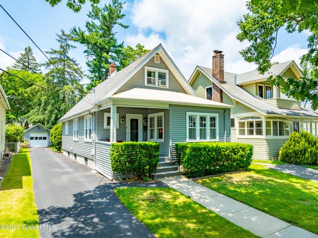 87 Hollywood Avenue, Albany, NY 12208