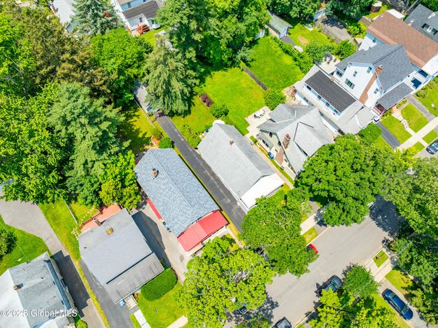 87 Hollywood Avenue, Albany, NY 12208