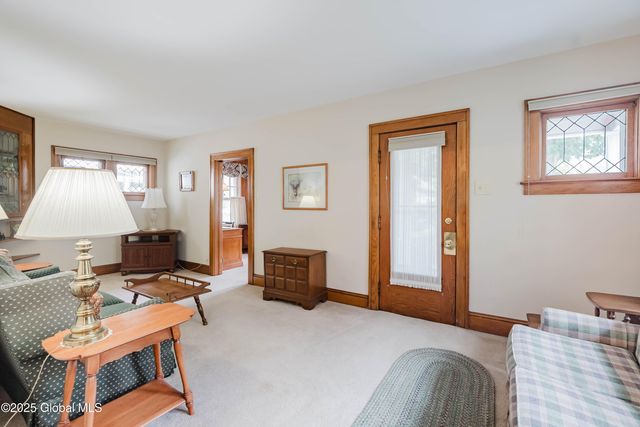 87 Hollywood Avenue, Albany, NY 12208
