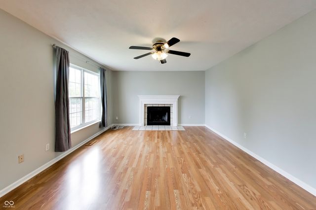 5748 Vicksburg Drive, Indianapolis, IN 46254