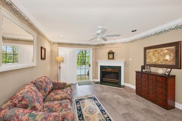 909 S Branch Dr, Readington Twp., NJ 08889