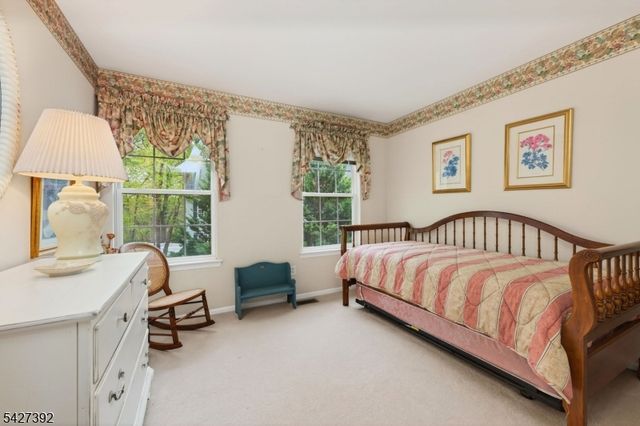 909 S Branch Dr, Readington Twp., NJ 08889