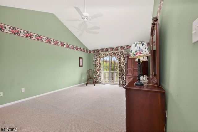 909 S Branch Dr, Readington Twp., NJ 08889
