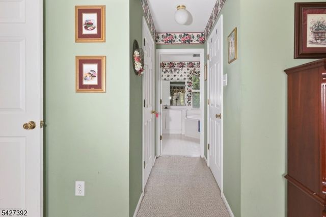 909 S Branch Dr, Readington Twp., NJ 08889