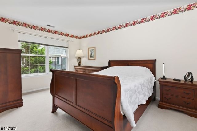 909 S Branch Dr, Readington Twp., NJ 08889
