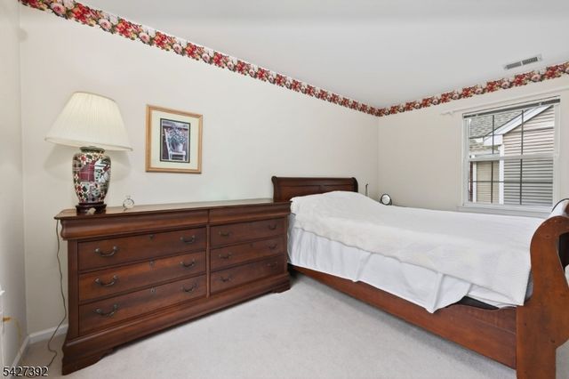 909 S Branch Dr, Readington Twp., NJ 08889