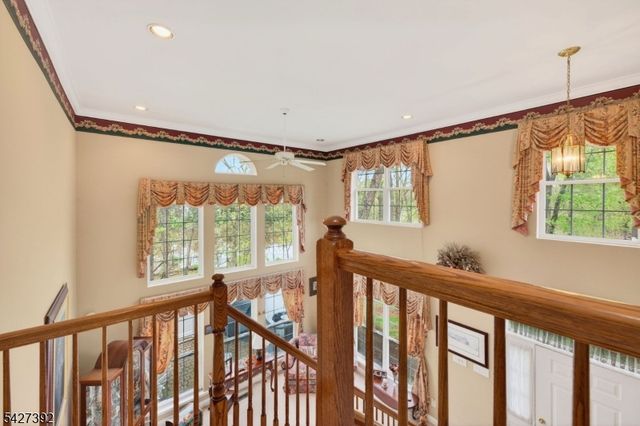 909 S Branch Dr, Readington Twp., NJ 08889
