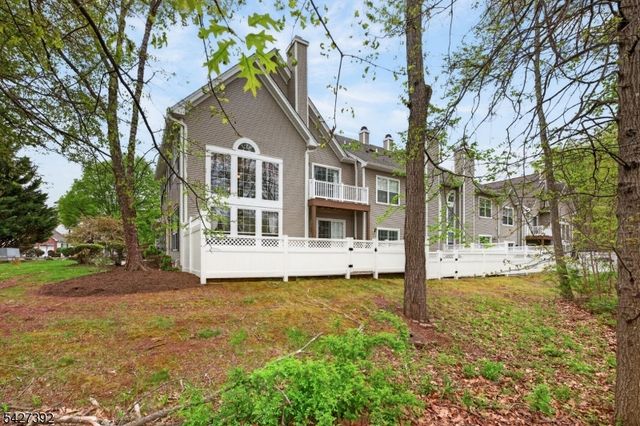909 S Branch Dr, Readington Twp., NJ 08889
