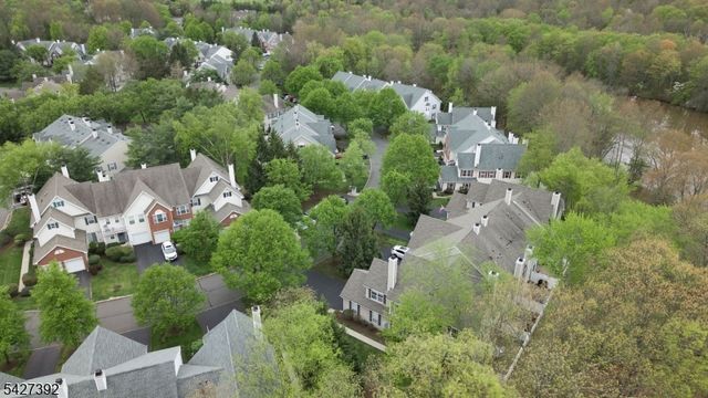 909 S Branch Dr, Readington Twp., NJ 08889