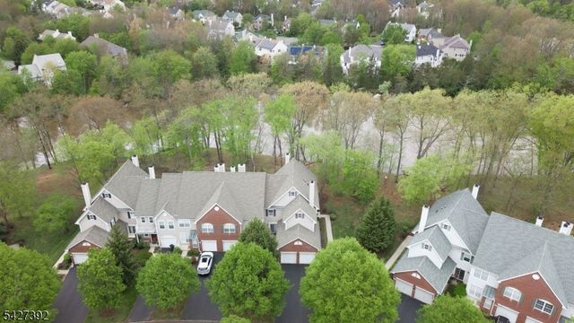 909 S Branch Dr, Readington Twp., NJ 08889