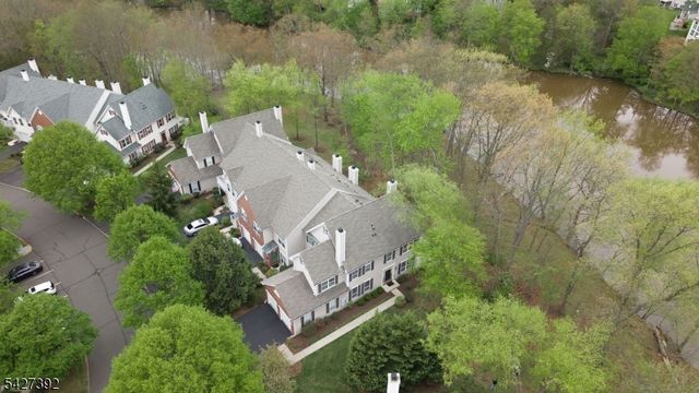 909 S Branch Dr, Readington Twp., NJ 08889