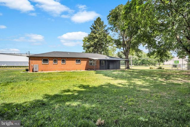 165 SALEM CHURCH RD, Mechanicsburg, PA 17050