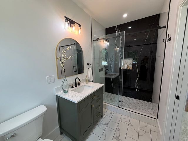 1172 Washington St, Holliston, MA 01746