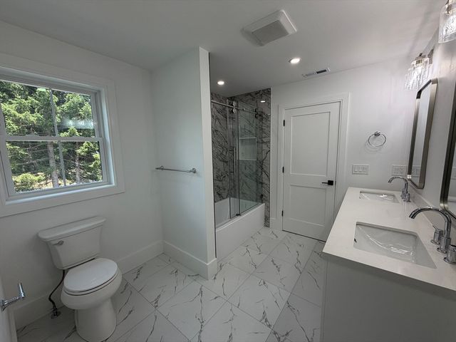 1172 Washington St, Holliston, MA 01746