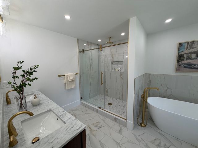 1172 Washington St, Holliston, MA 01746