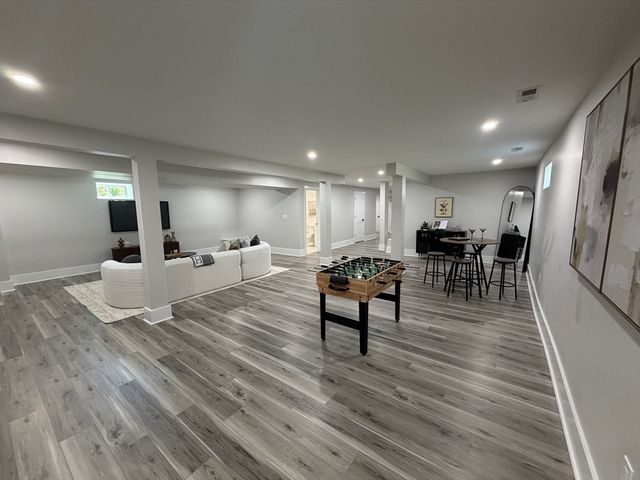 1172 Washington St, Holliston, MA 01746