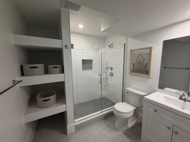 1172 Washington St, Holliston, MA 01746
