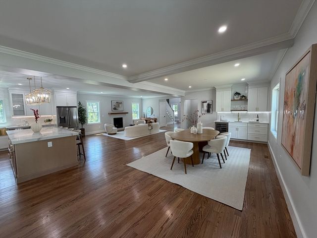 1172 Washington St, Holliston, MA 01746