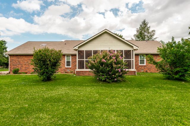 112 Arrowhead Dr, Hendersonville, TN 37075