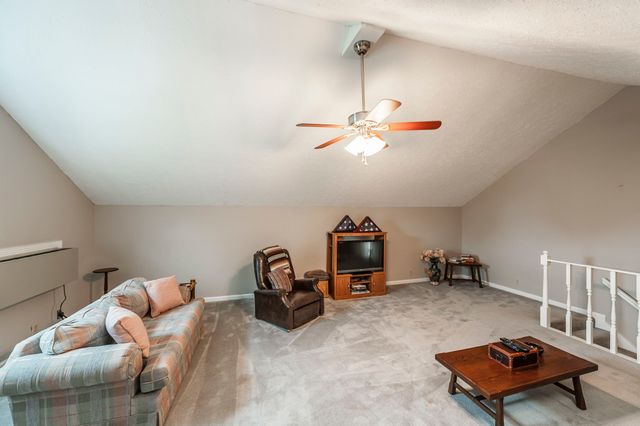 112 Arrowhead Dr, Hendersonville, TN 37075