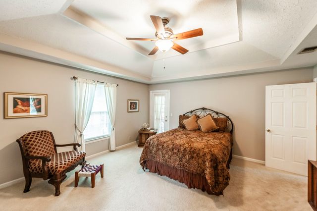 112 Arrowhead Dr, Hendersonville, TN 37075
