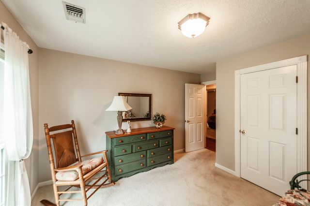 112 Arrowhead Dr, Hendersonville, TN 37075