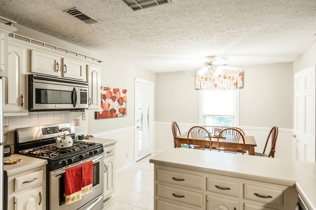 112 Arrowhead Dr, Hendersonville, TN 37075