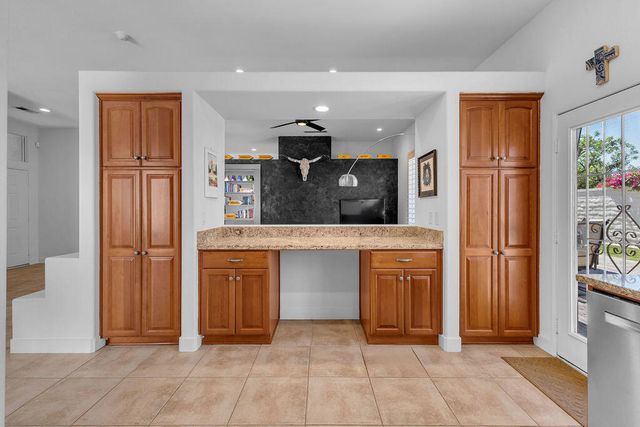 245 Strada Fortuna, Palm Desert, CA 92260