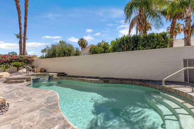 245 Strada Fortuna, Palm Desert, CA 92260