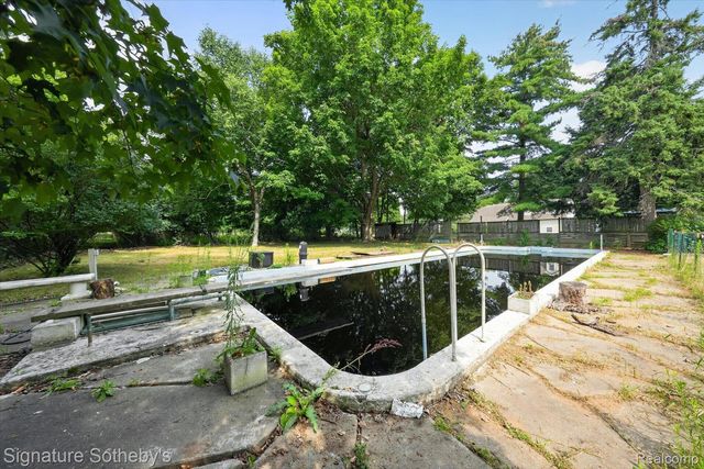 3310 Se Baldwin Road N, Hadley Township, MI 48455