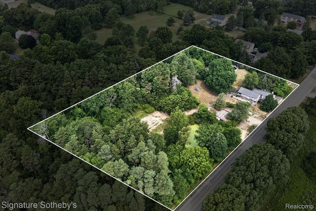 3310 Se Baldwin Road N, Hadley Township, MI 48455