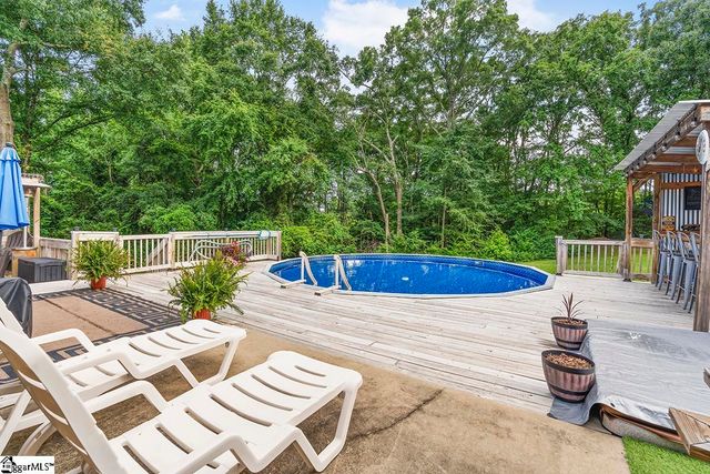 222 Jared Drive, Laurens, SC 29360