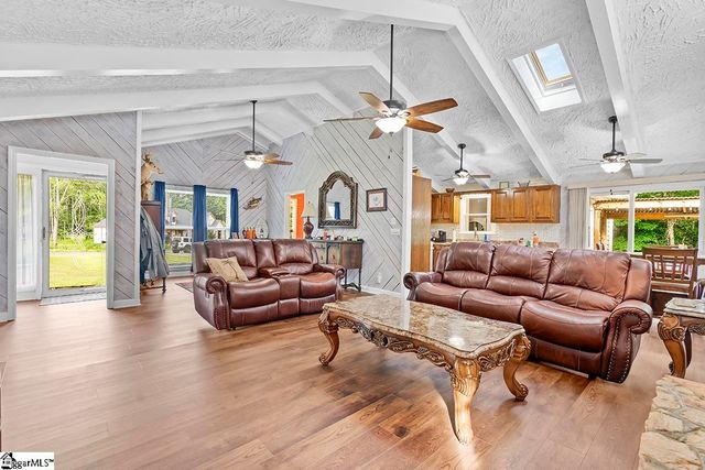 222 Jared Drive, Laurens, SC 29360