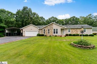 222 Jared Drive, Laurens, SC 29360