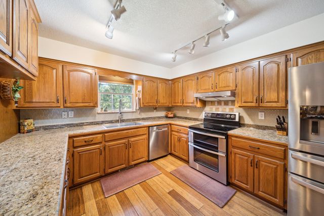 63301 E 246 Lane, Wyandotte, OK 74370