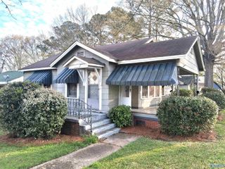 512 Elm Avenue, Gadsden, AL 35903