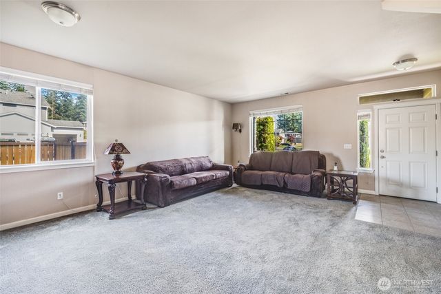 7811 238th ST Court E, Graham, WA 98338